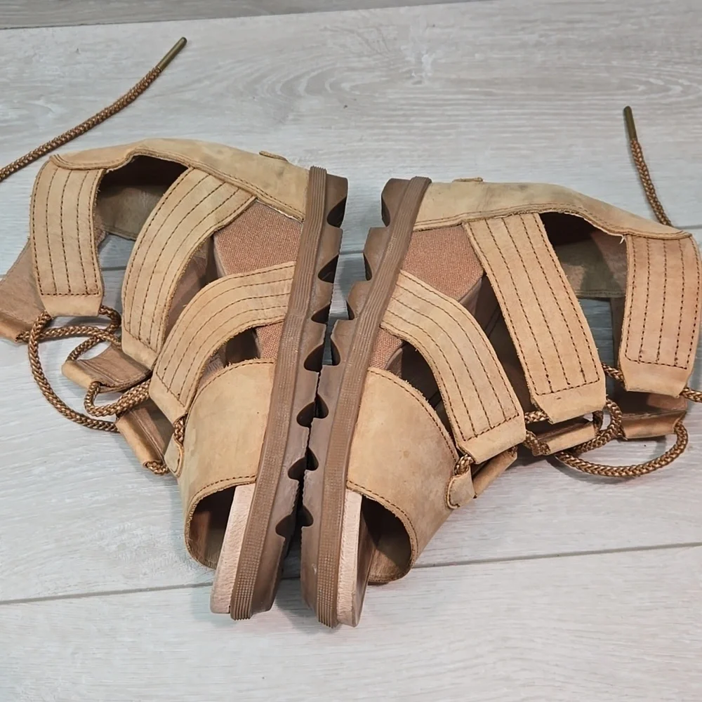 Sorel Women Joanie Ankle Lace Up Tractor Wedge Platform Sandals Boots Shoes Sz 9